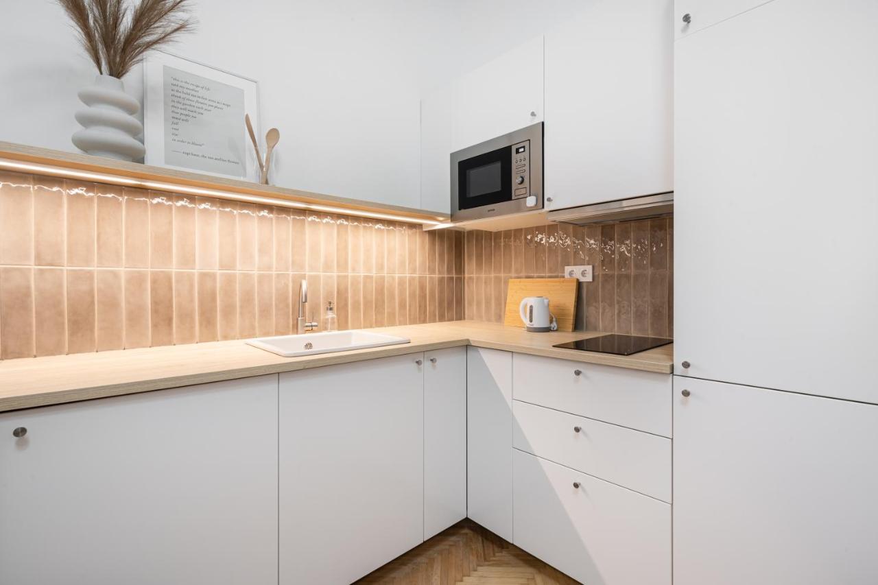 K10 - Kazinczy Street Heritage Suite - Best Location By Bqa Βουδαπέστη Εξωτερικό φωτογραφία